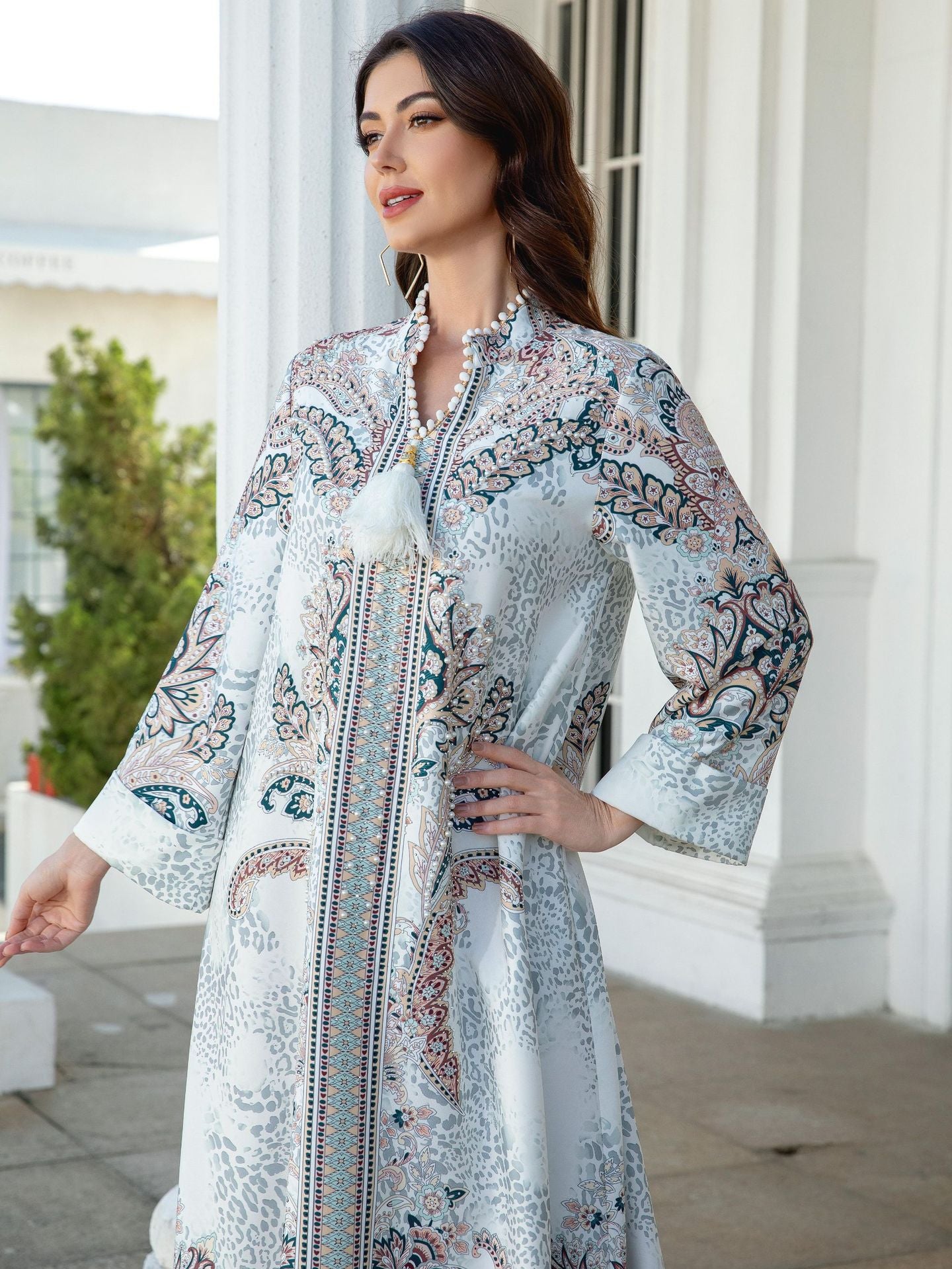 Best-selling women’s printed robes, garments embellished with faux sequins, evening gowns and abayas—elegant, exquisite and high-end fashion