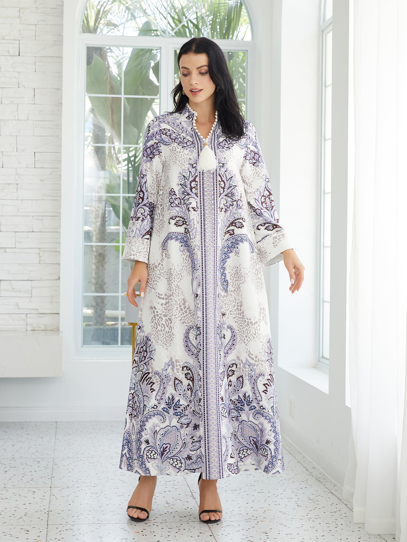 Best-selling women’s printed robes, garments embellished with faux sequins, evening gowns and abayas—elegant, exquisite and high-end fashion