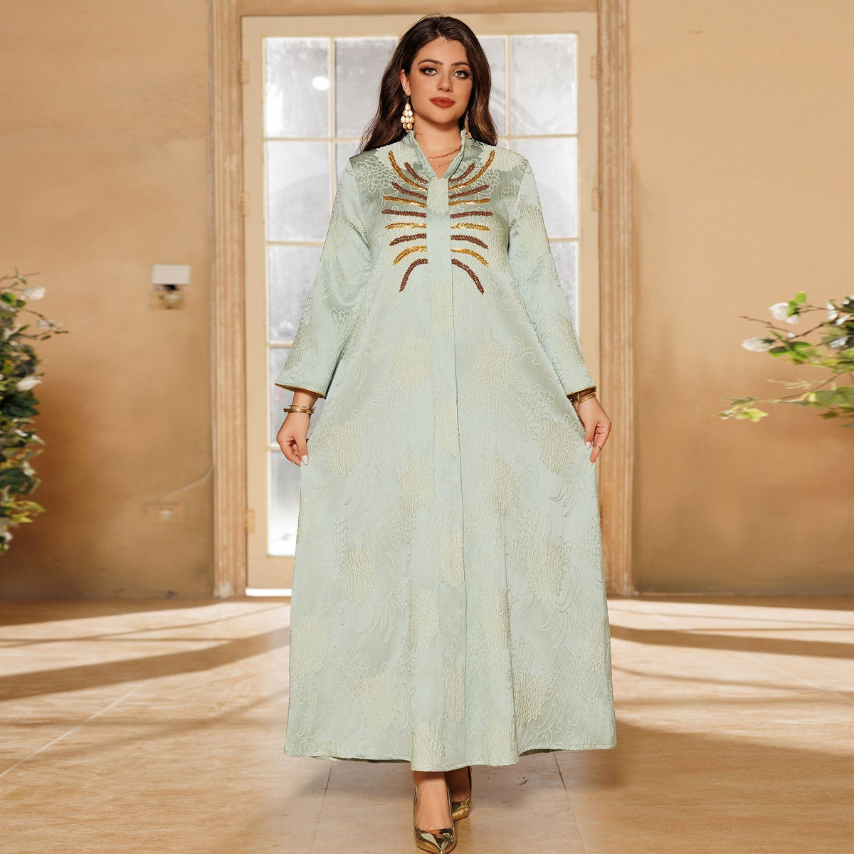 Dubai V-Neck Jacquard Beaded Maxi Abaya Dress for Muslim Women Elegant Long Kaftan Robe Eid Ramadan Festive Celebration Gown