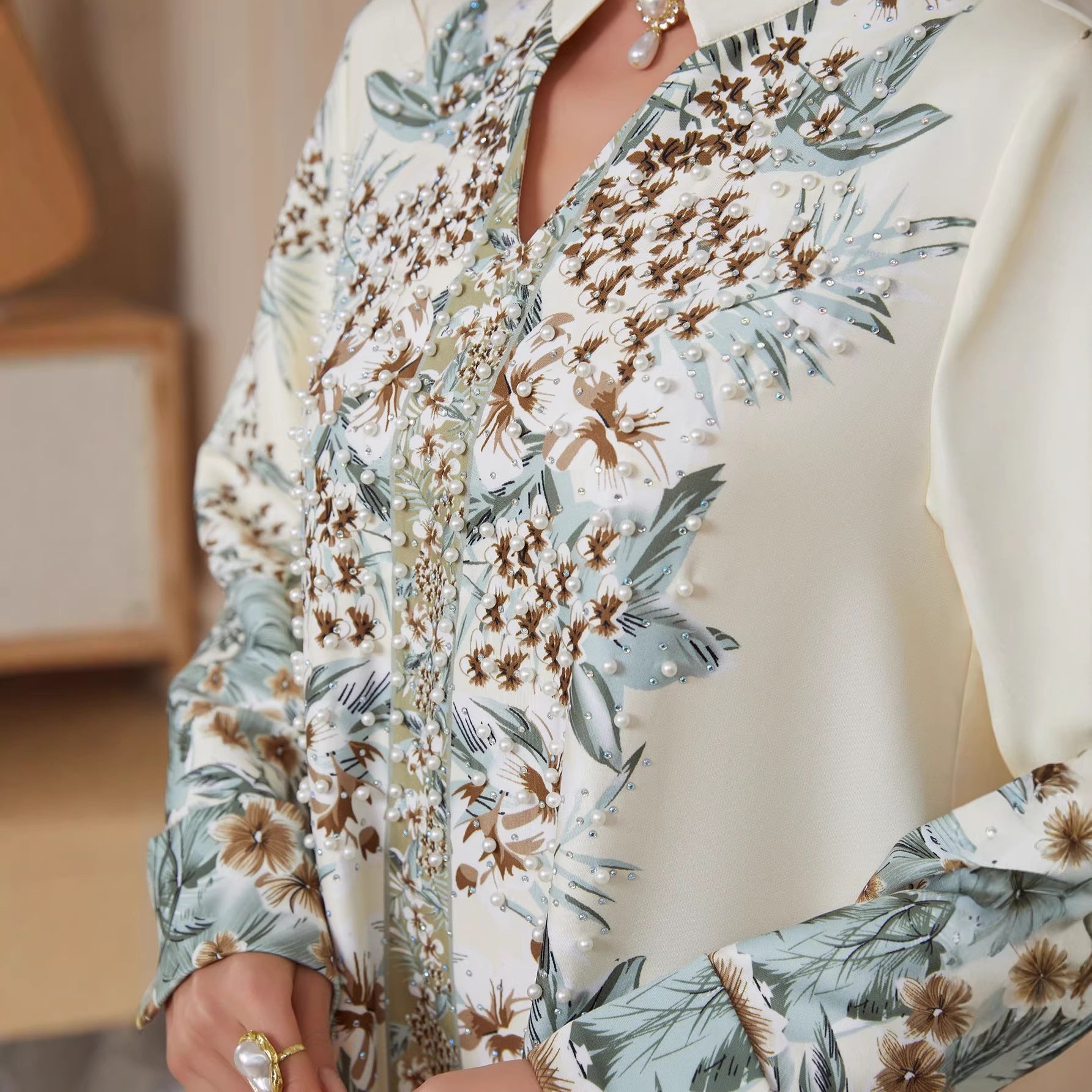 Confident Light Yellow Print Kaftan – Modest Muslim Plus-Size Maxi
