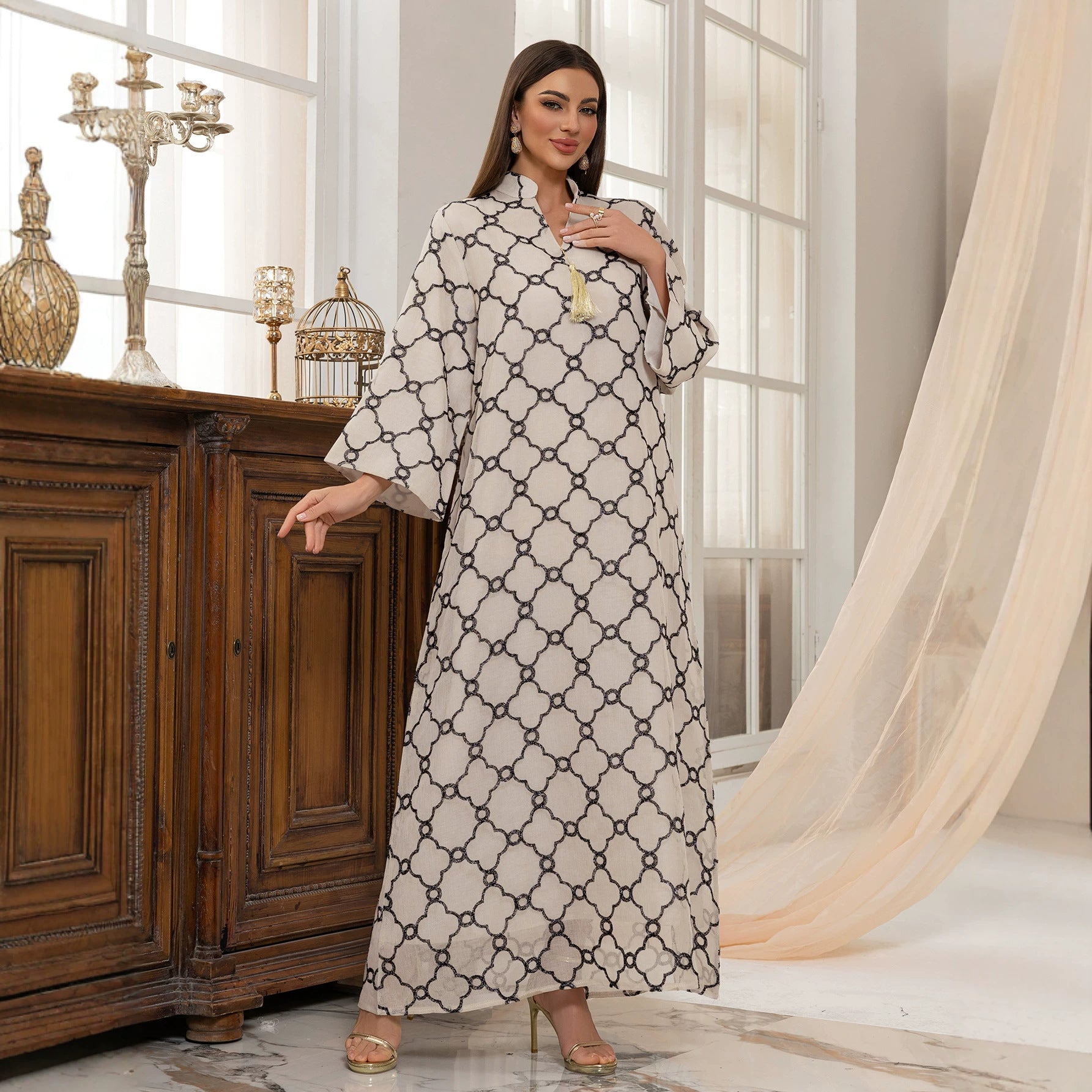 Apricot and Black Beaded Leaf Embroidered Maxi Abaya Dress Jalabiya Modest Long Dress for Muslim Women Eid Ramadan Daily Wear S-XXL