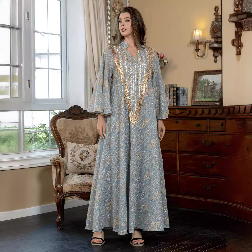 Elegant long evening gown crafted with tulle, embroidery and sequins, stylish and sophisticated, ideal for parties and formal dinners, trustworthy quality