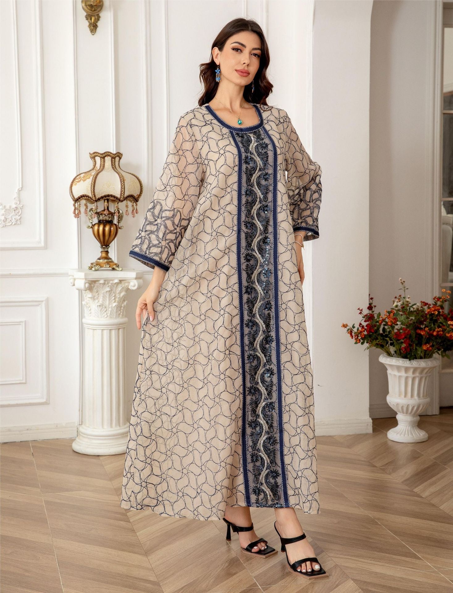 Gulf Islamic Modest Robe Three Tone Green Black Red Crack Jacquard Square Neck Luxury Vertical Sequin Embroidery Wide Bell Sleeve Plus Size Moroccan Caftan For Ladies Formal Evening Occasion