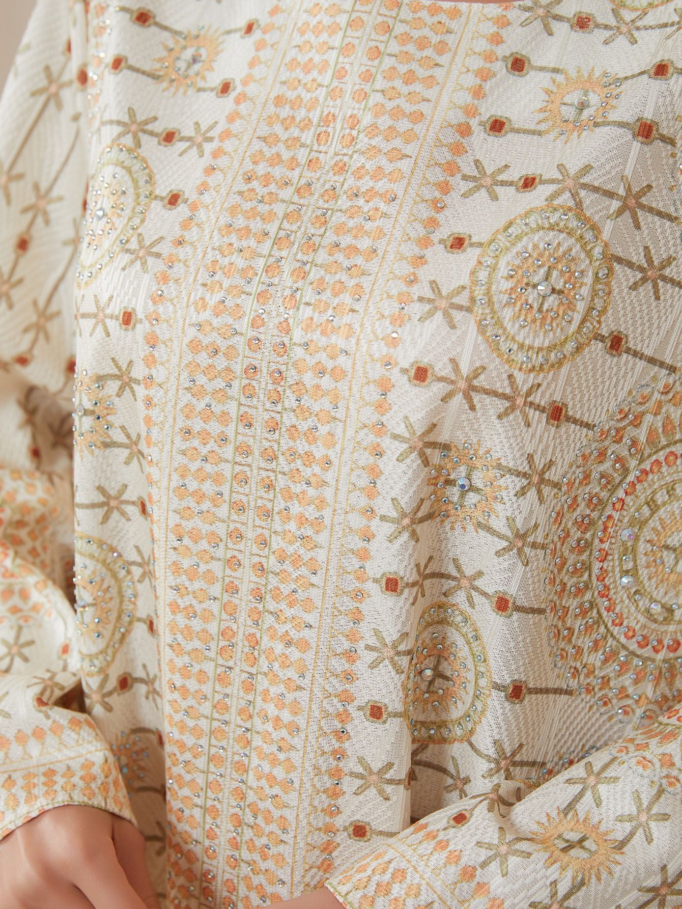 Ivory Nida Fabric Gulf Mandala Geometric Circle Print Round Neck Flowy Wide Sleeve Modest Women Maxi Jalabiya Thobe Full Length Islamic Dress For Ramadan Daily Gulf Wedding Guest Outfit