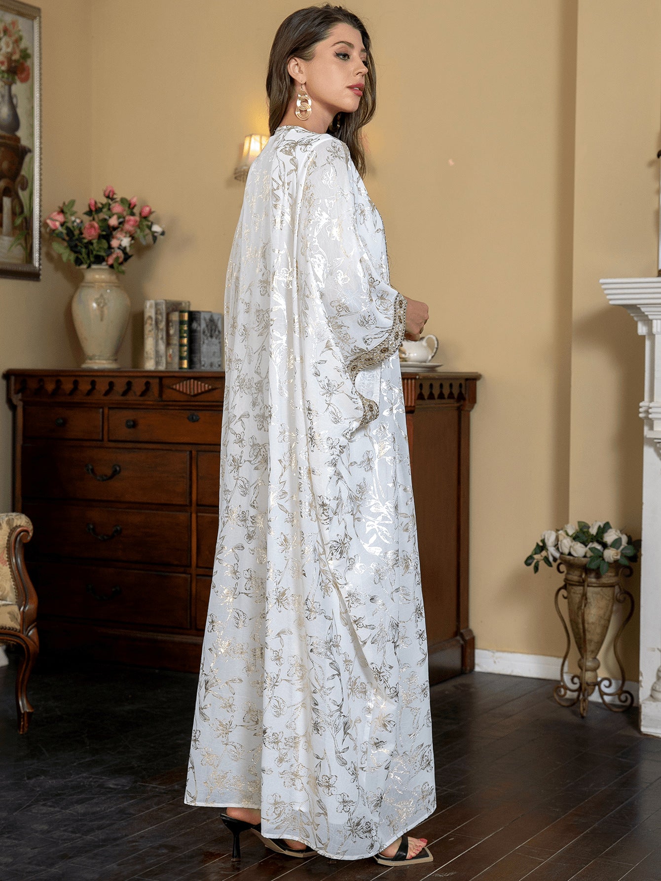 Ivory White Gold Foil Floral Premium Pan-Arab Craft Open Front Modest Two Piece Outfit Glossy Satin Jacquard Single Layer Outer Kaftan Solid White Slip Maxi Dress All Over Delicate Metallic Gold Silver Botanical Jacquard Print Wide Batwing Kimono Fla