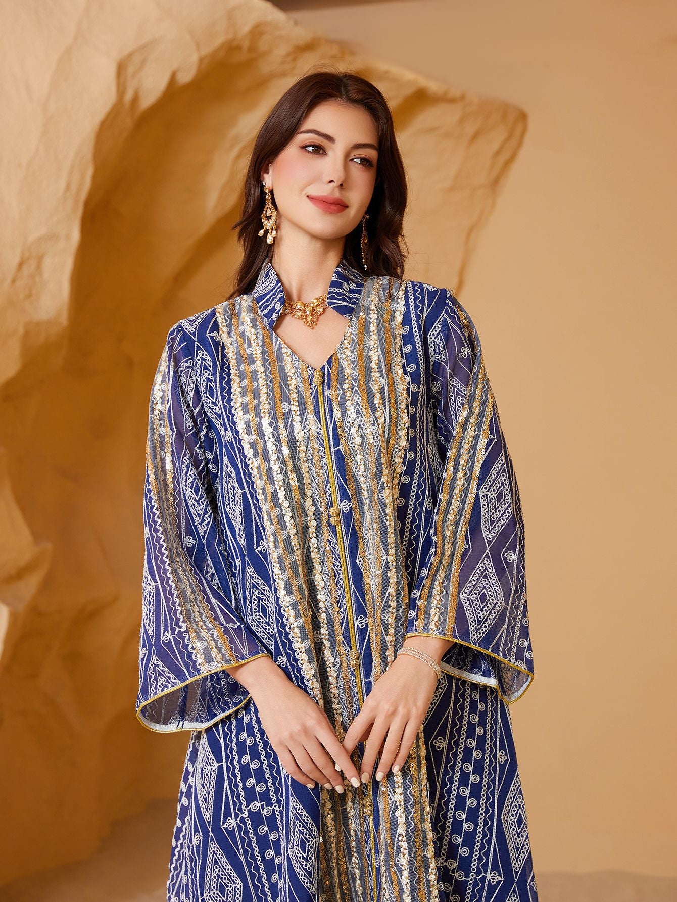 Gold Silver Geometric Line Print Organza Abaya For Women Notch Collar Three Quarter Sleeve Dubai Luxury Loose Muslim Kaftan Modest Maxi Dress For Eid Ramadan Wedding Evening Party 2 Colors