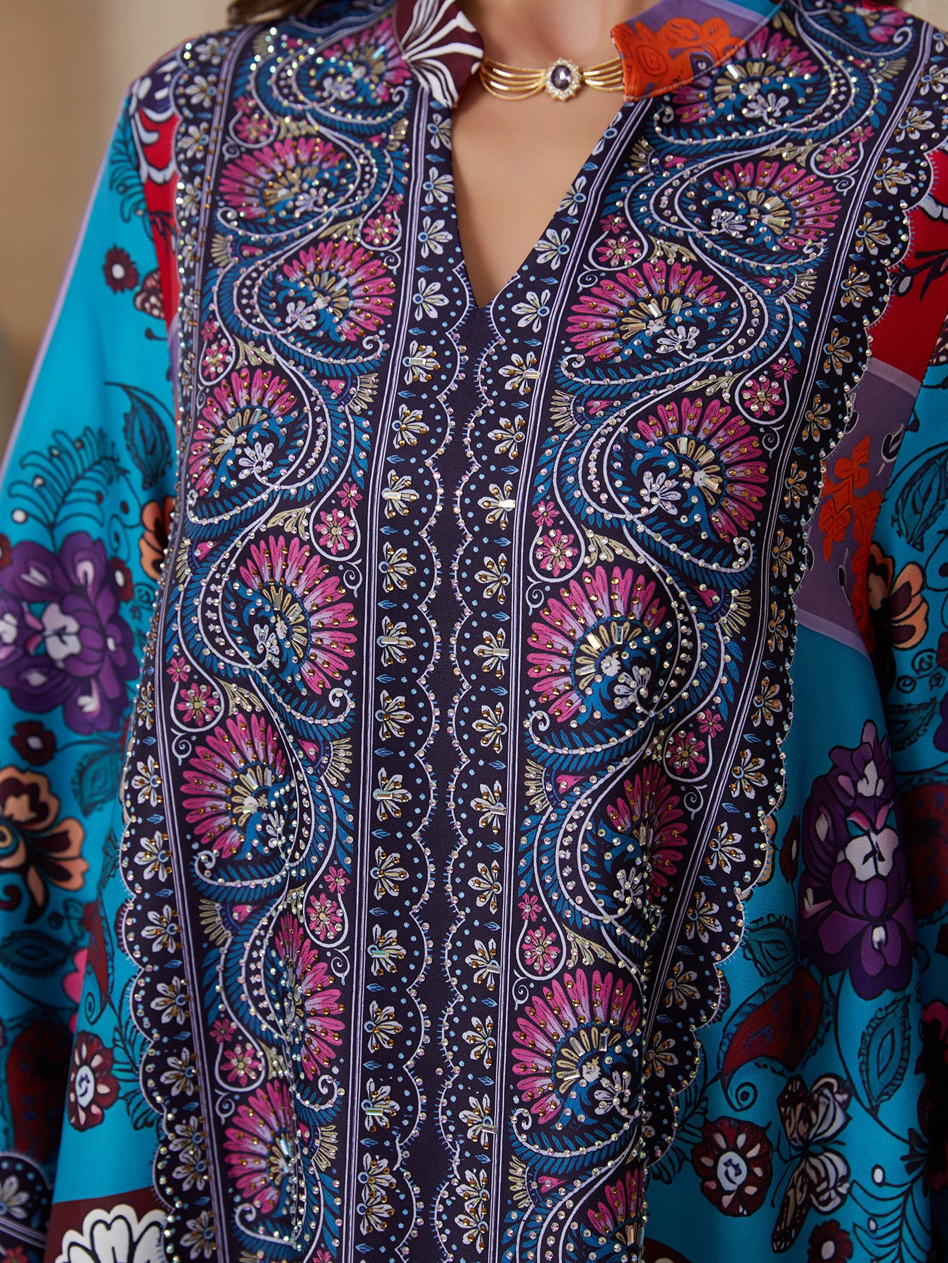 Graceful Floral Long-Sleeve Abaya – Printed Modest Maxi Robe