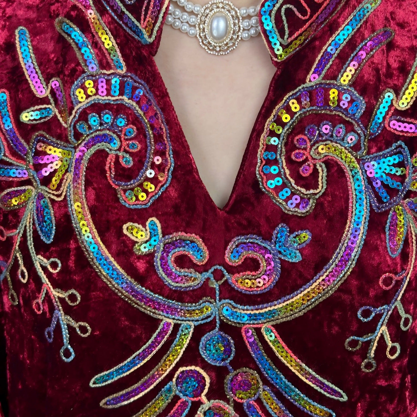 Burgundy Luxury Velvet Premium Oriental Craft Stand Collar V Notch Open Front Modest Maxi Tunic Thick Ice Velvet Plush Textile All Over Iridescent Rainbow Sequin Phoenix Bird Floral Heavy Embroidery Mandarin High Collar Full Front Colorful Shiny Rhin