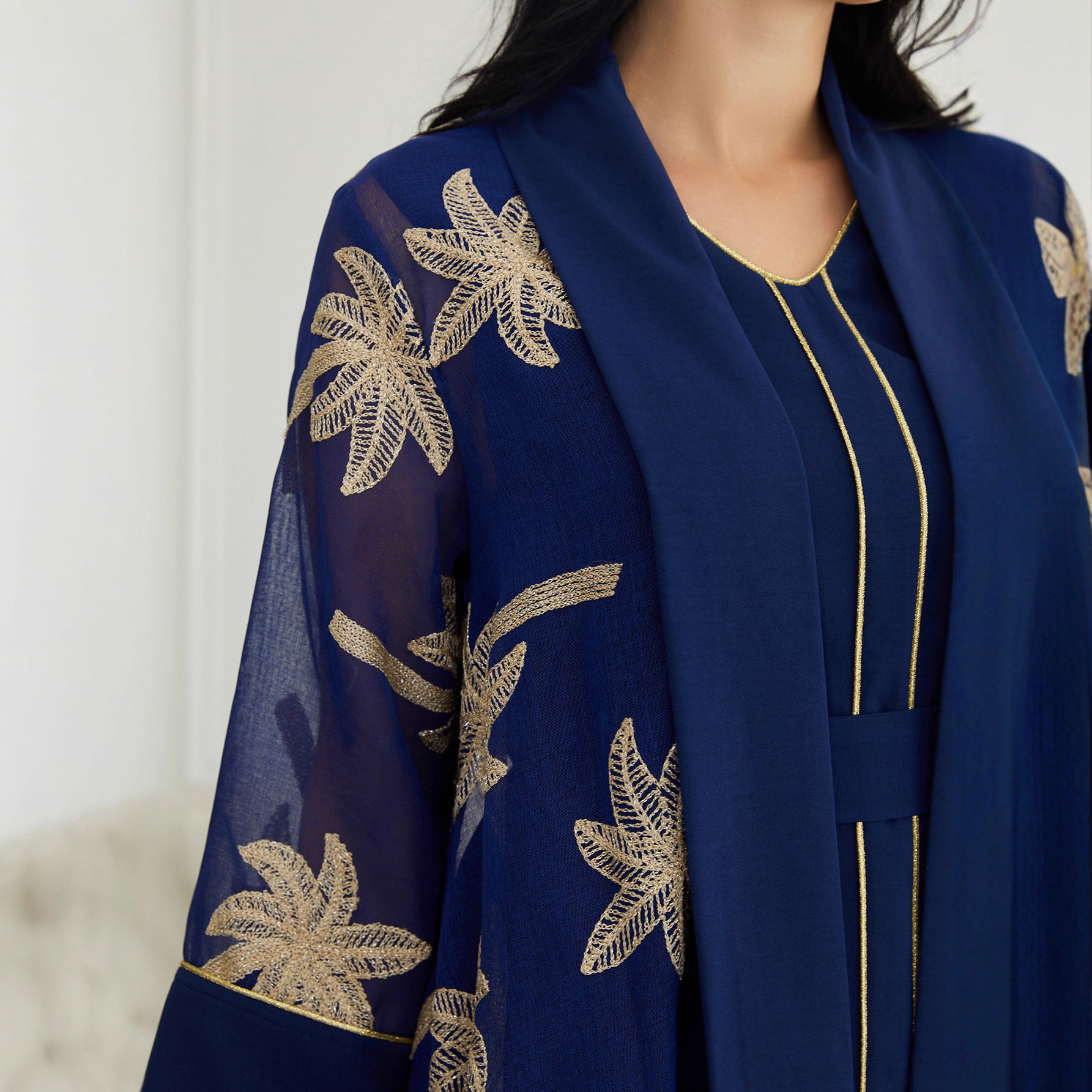 Refined Navy & White 2-Piece Abaya Set – Modest Open Cardigan