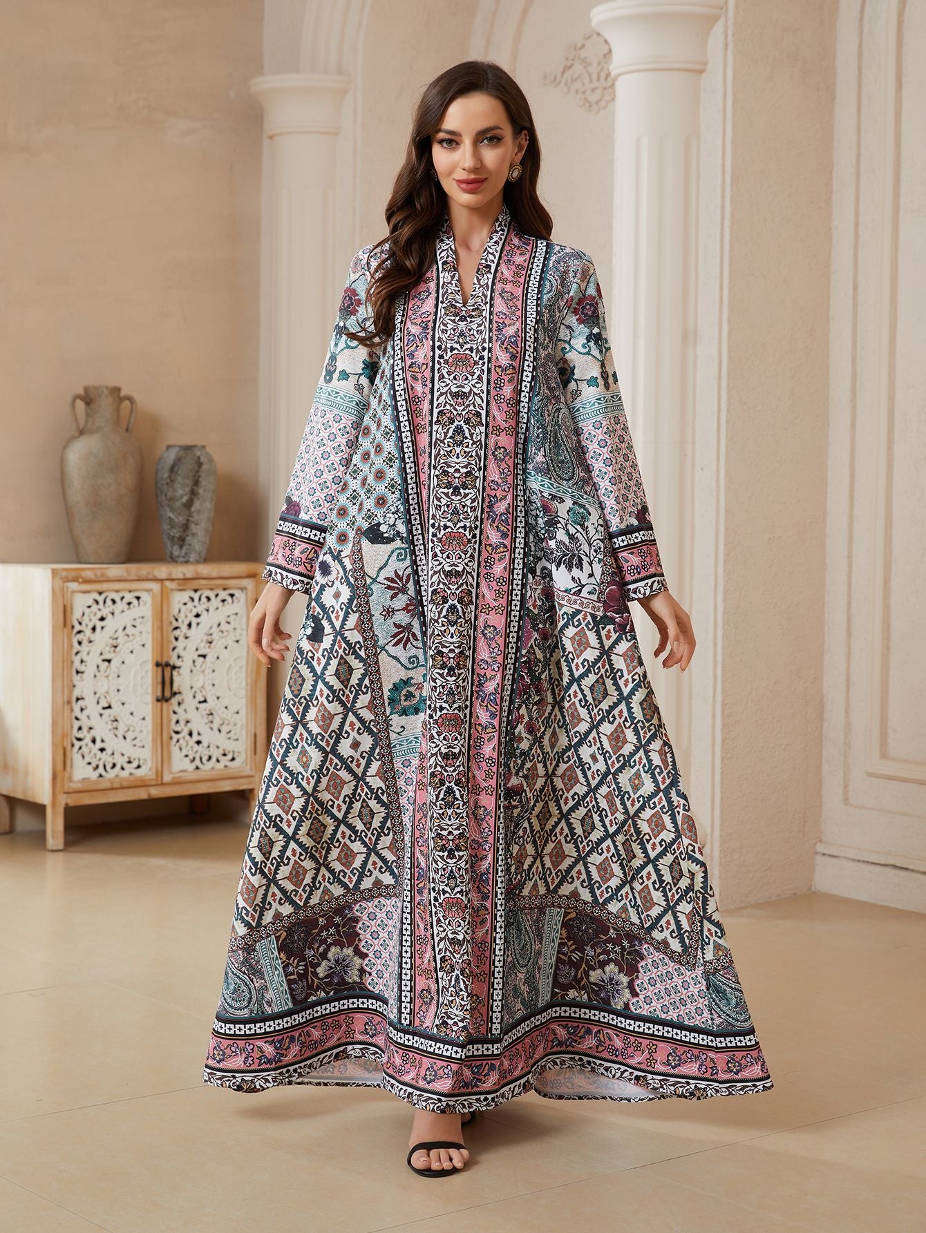 Chic Floral Plus-Size Kaftan – Bohemian Muslim Modest Maxi