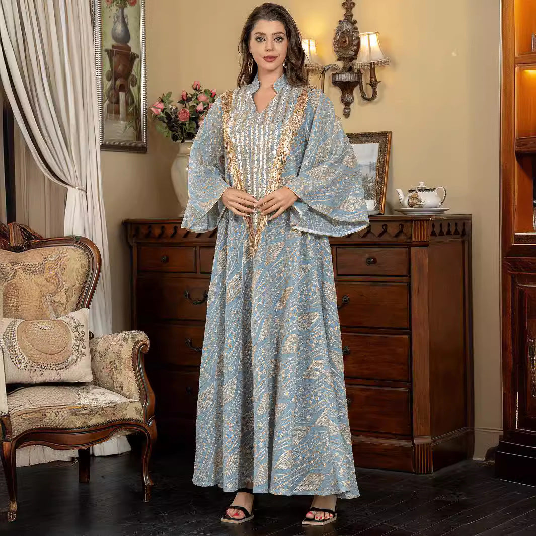 Elegant long evening gown crafted with tulle, embroidery and sequins, stylish and sophisticated, ideal for parties and formal dinners, trustworthy quality