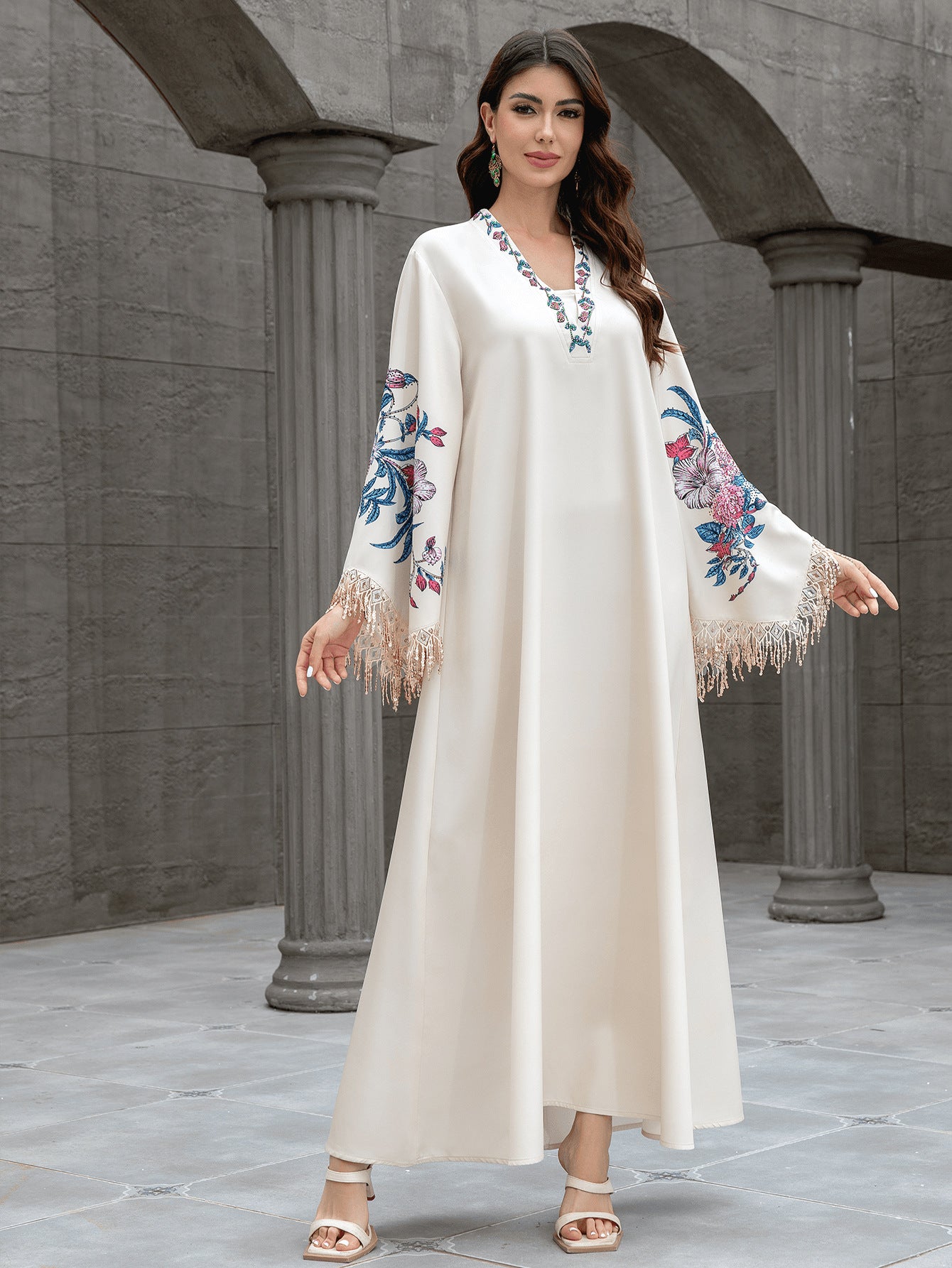 Exquisite Apricot Embroidered Kaftan – V-Neck Muslim Maxi