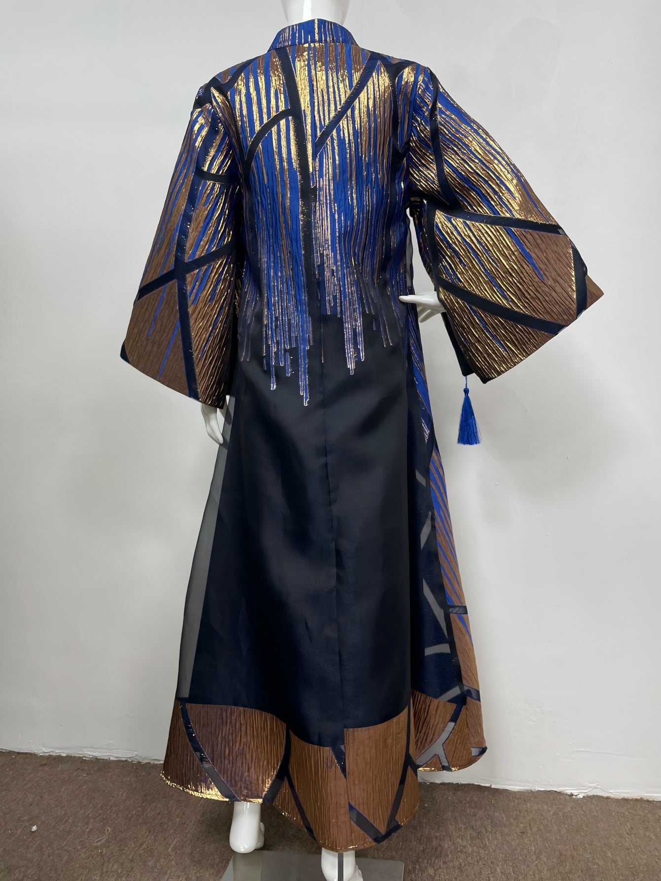 Dubai Islamic Modest Abaya Black Stand Collar Blue Gold Line Geometric Pattern Wide Bell Sleeve Oversized Kaftan Gown For Muslim Ladies Holiday Party