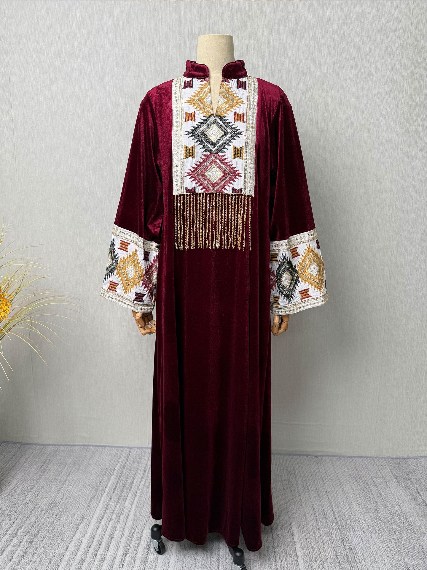 V-Neck Velvet Heavy Embroidered Maxi Dress Muslim Women Jalabiya Modest Long Gown Abaya Kaftan for Eid Ramadan Wedding