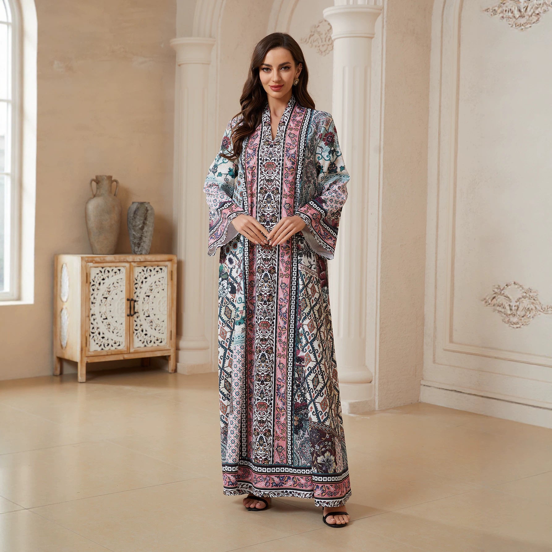 Chic Floral Plus-Size Kaftan – Bohemian Muslim Modest Maxi