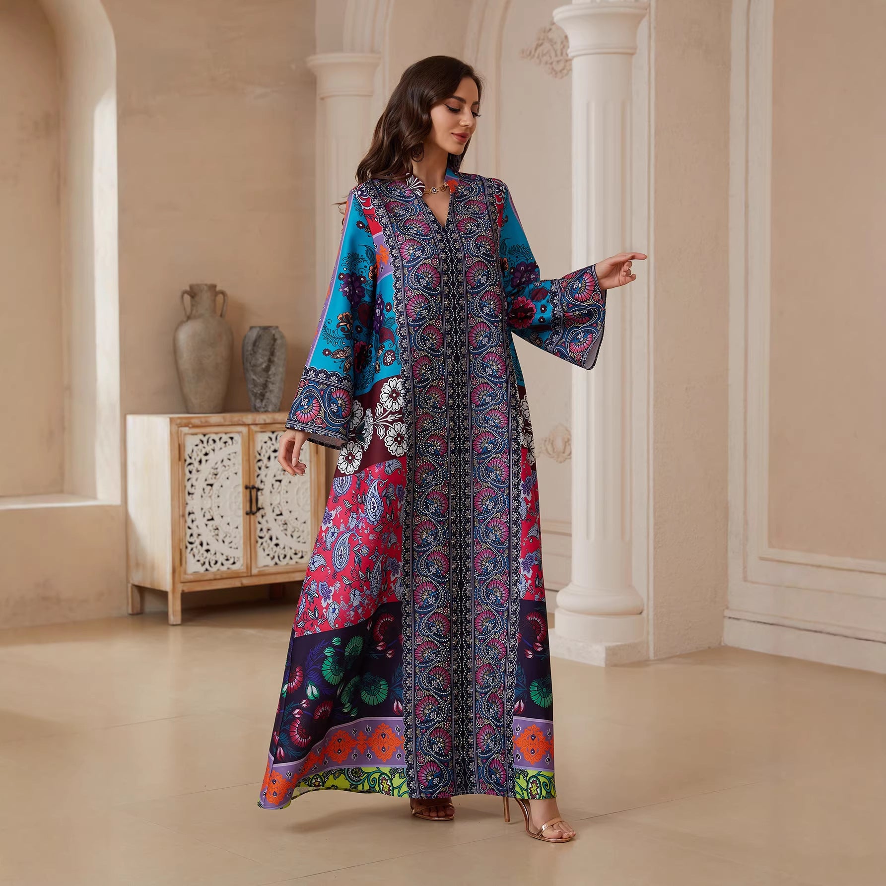 Graceful Floral Long-Sleeve Abaya – Printed Modest Maxi Robe