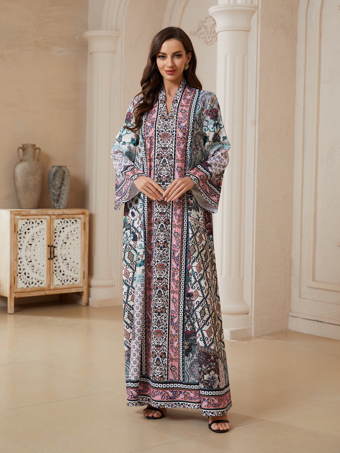 Chic Floral Plus-Size Kaftan – Bohemian Muslim Modest Maxi