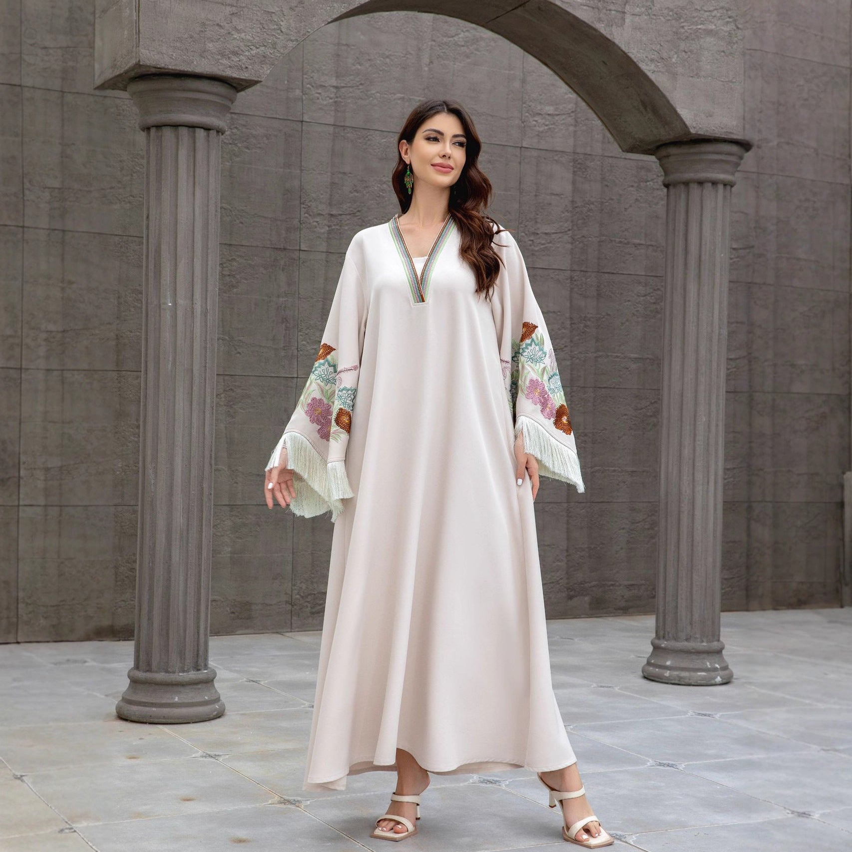 Dubai Islamic Modest Abaya Striped Collar Colorful Floral Embroidery Tassel Bell Sleeve Oversized Kaftan Gown For Muslim Ladies Daily Holiday