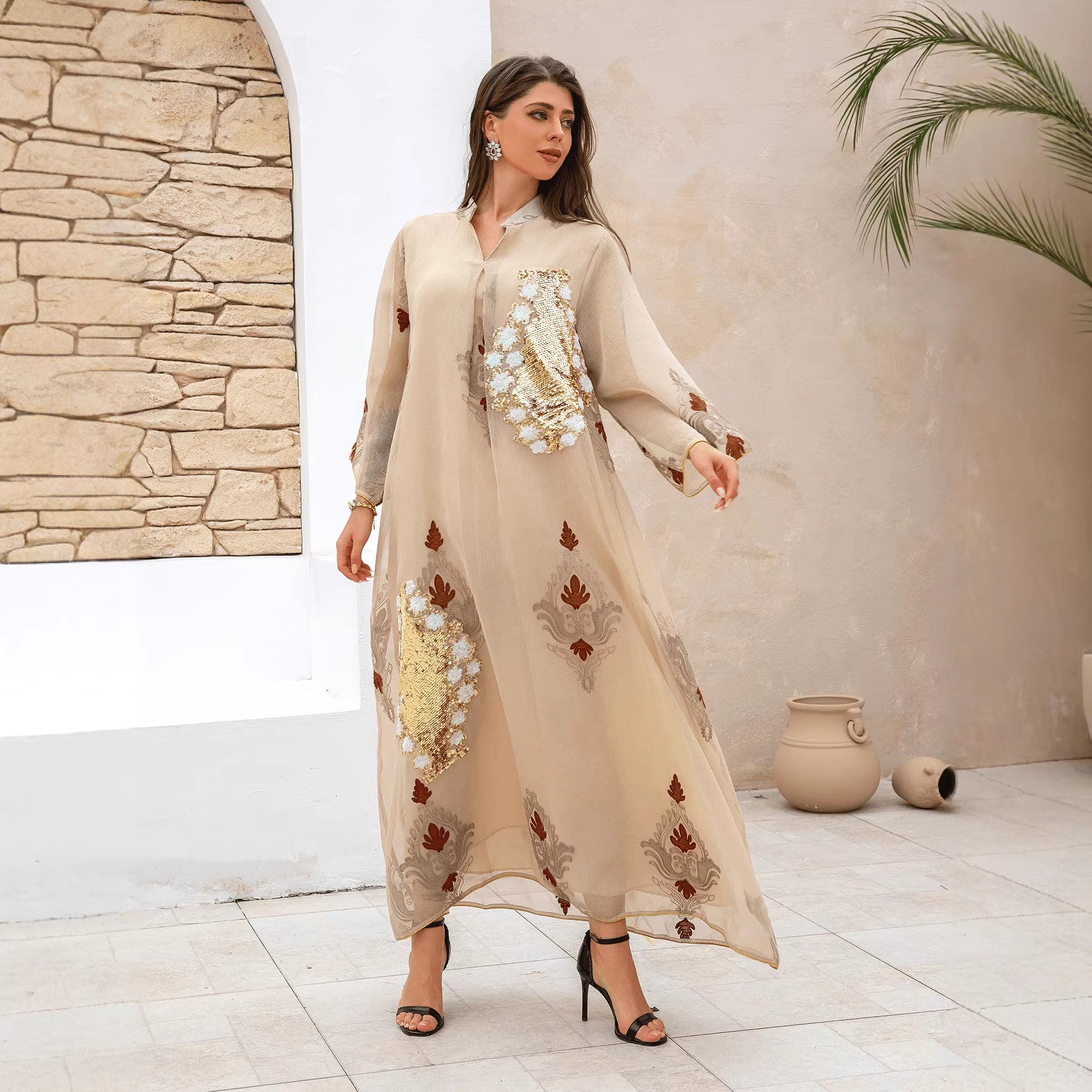 2026 Reels Distinctive Appliqué Couture Abaya Light Apricot Sheer Organza Vintage Botanical Print Tiny Mandarin Stand Collar 3D Gold Ivory Sequin Statement Appliqué Draped Long Sleeve Floor-Grazing Unfitted Cut Exclusive Khaleeji Studio Fit For Gulf