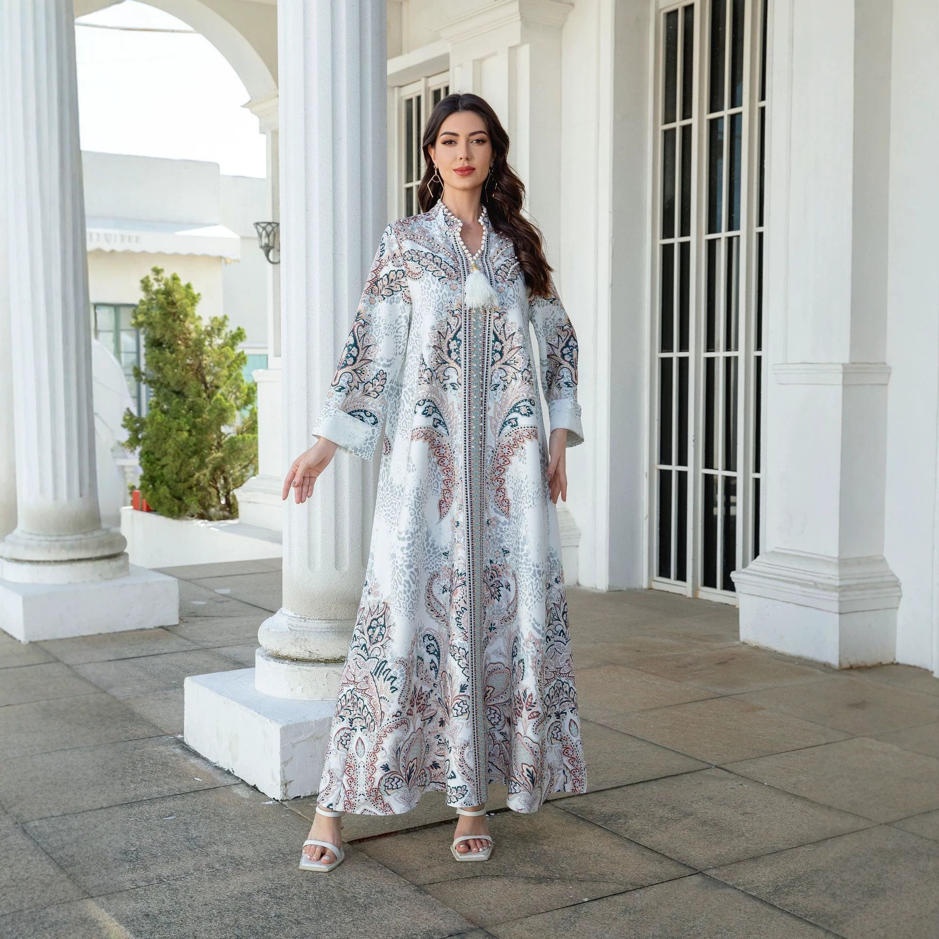 Best-selling women’s printed robes, garments embellished with faux sequins, evening gowns and abayas—elegant, exquisite and high-end fashion