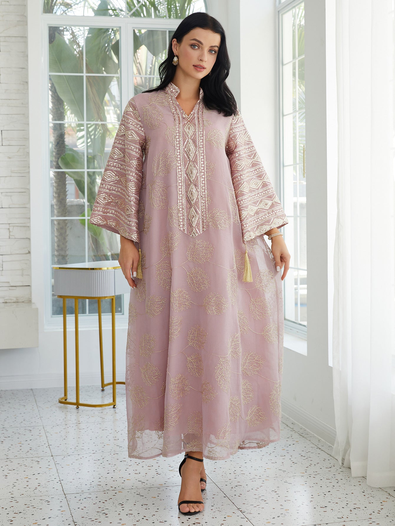 Elegant embroidery, tulle plus-size abaya, breathable and comfortable, high-end